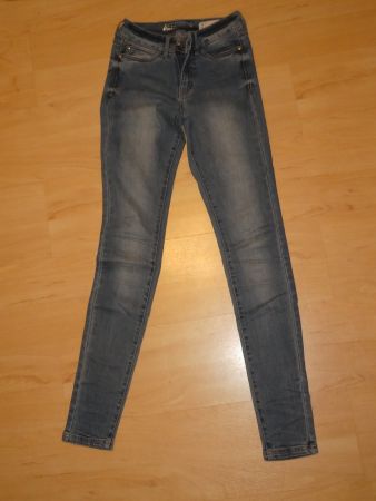 Jeans Gr. 34