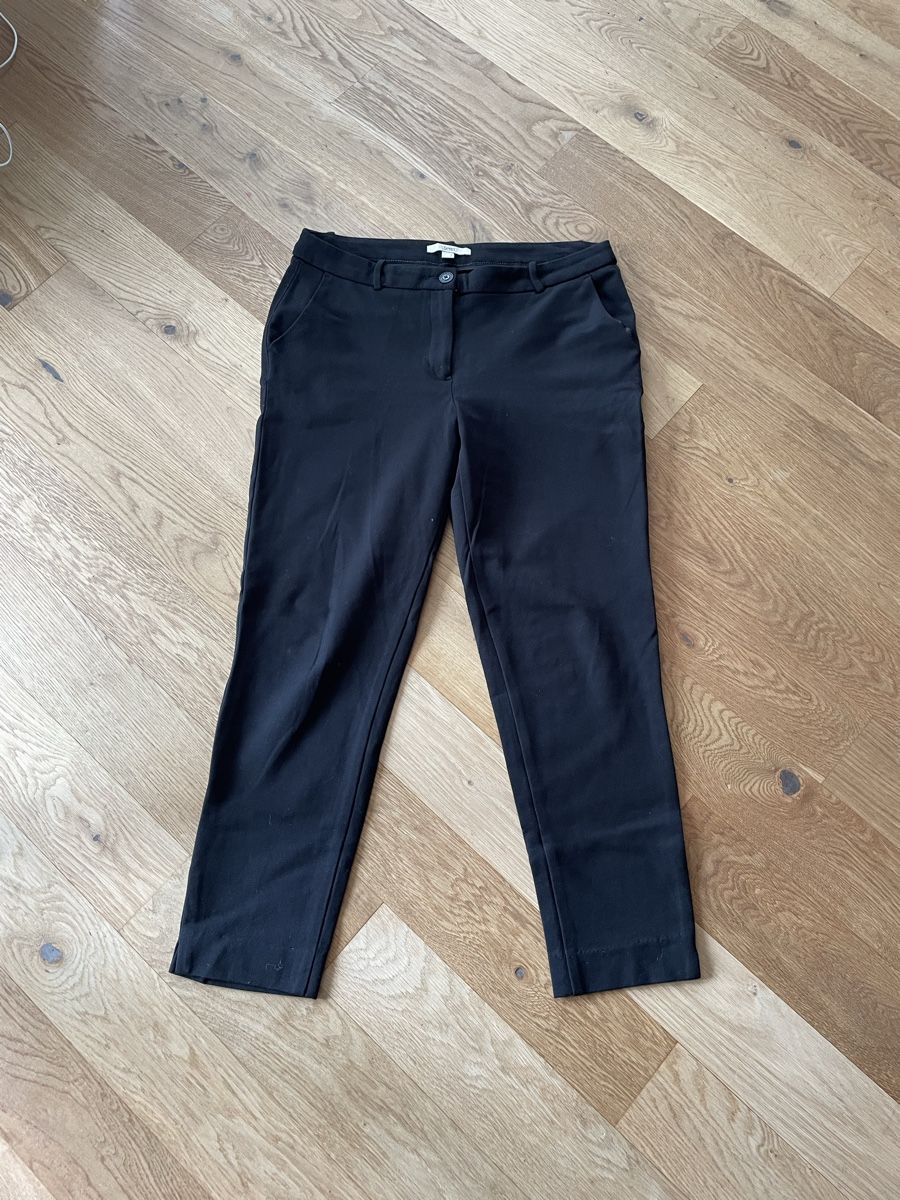 Esprit Pantaloni: Schicke Esprit Hose, Gr. 38, schwarz – Usato da Oberwil BL venduto da another-day-of-sun