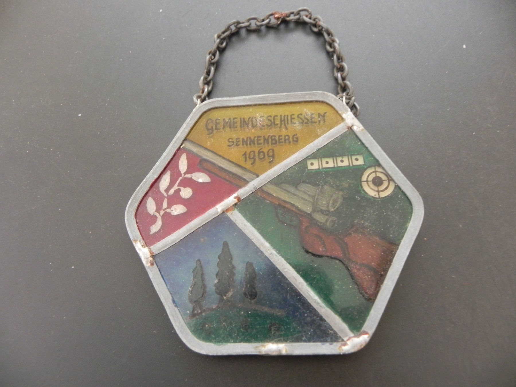 Medaillen: Altes Abzeichen Gemeindeschiessen Sennenberg 1969 – Gebraucht aus Biel/Bienne von Gogolozi
