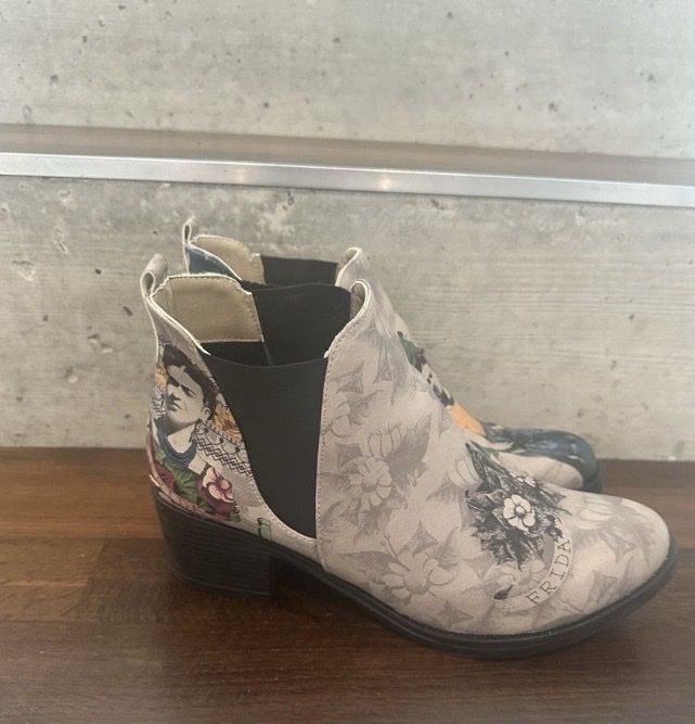 Scarpe da donna: Frida Kahlo Stiefeletten Gr. 40 – Usato da Sumiswald venduto da FridaKahlo123 1