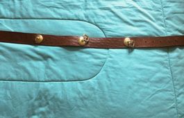 Superbe ceinture cuir avec cœurs dorés, longueur 85cm