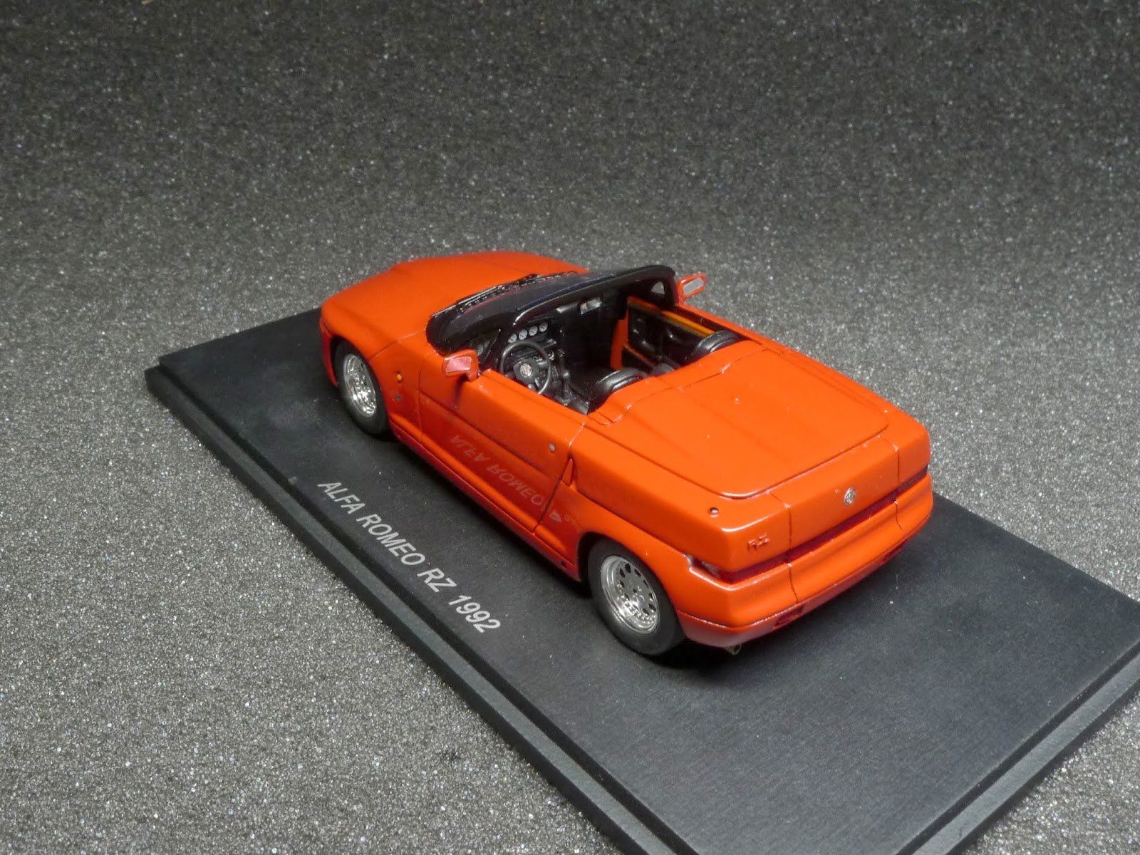 Alfa Romeo Modellini d'auto: Alfa Romeo RZ (1992) – Nuovo e nell'imballaggio originale da Flawil venduto da Imperiosud 5