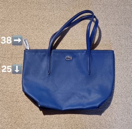 Lacoste Handtasche in schönem royal blau