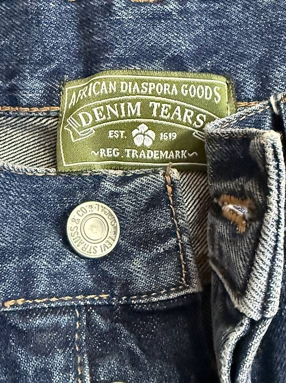 Jeans: Jeans Levi's – Usato da Bellinzona venduto da Pucciaredda 1