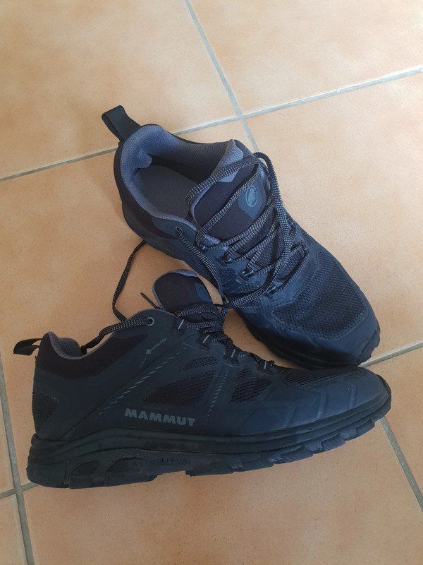 Mammut Scarpe da uomo: Chaussures Mammut 40 – Usato da Chatelaine venduto da Madame-lol 1