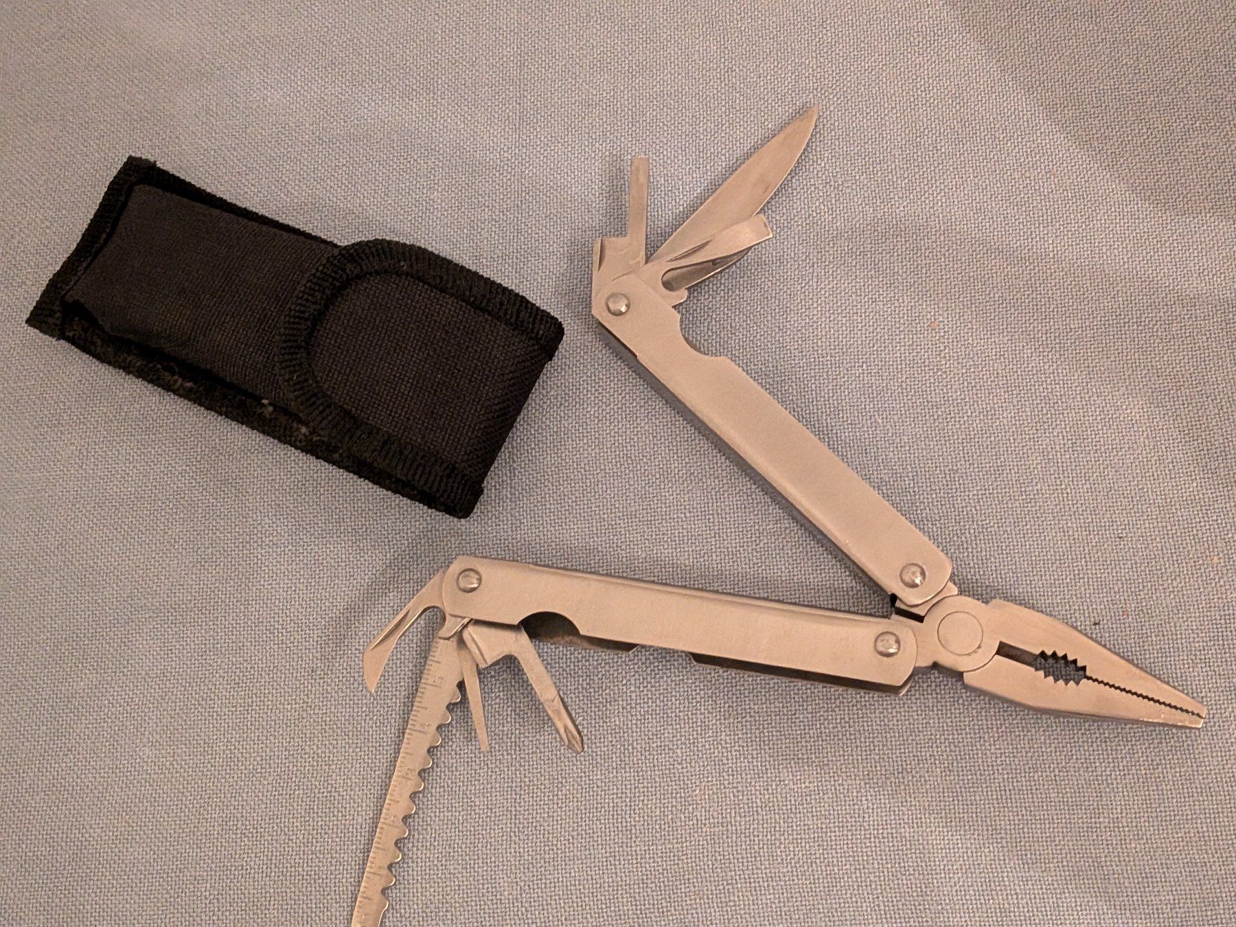 Schweizer Armee Taschenmesser: Multitool Sackmesser – Neu und originalverpackt aus Wädenswil von Mamacita60