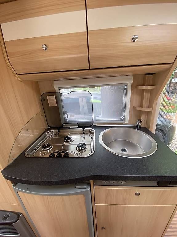 Anhänger: Wohnwagen Sunlight Capron C51K – Gebraucht aus Giswil von isearch 4