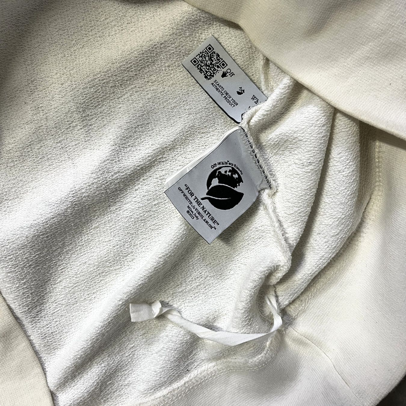 Off-White Maglioni & Felpe: Off-White X Kaws Sweatshirt (M) – Usato da Chamoson venduto da Sapoloshop 1