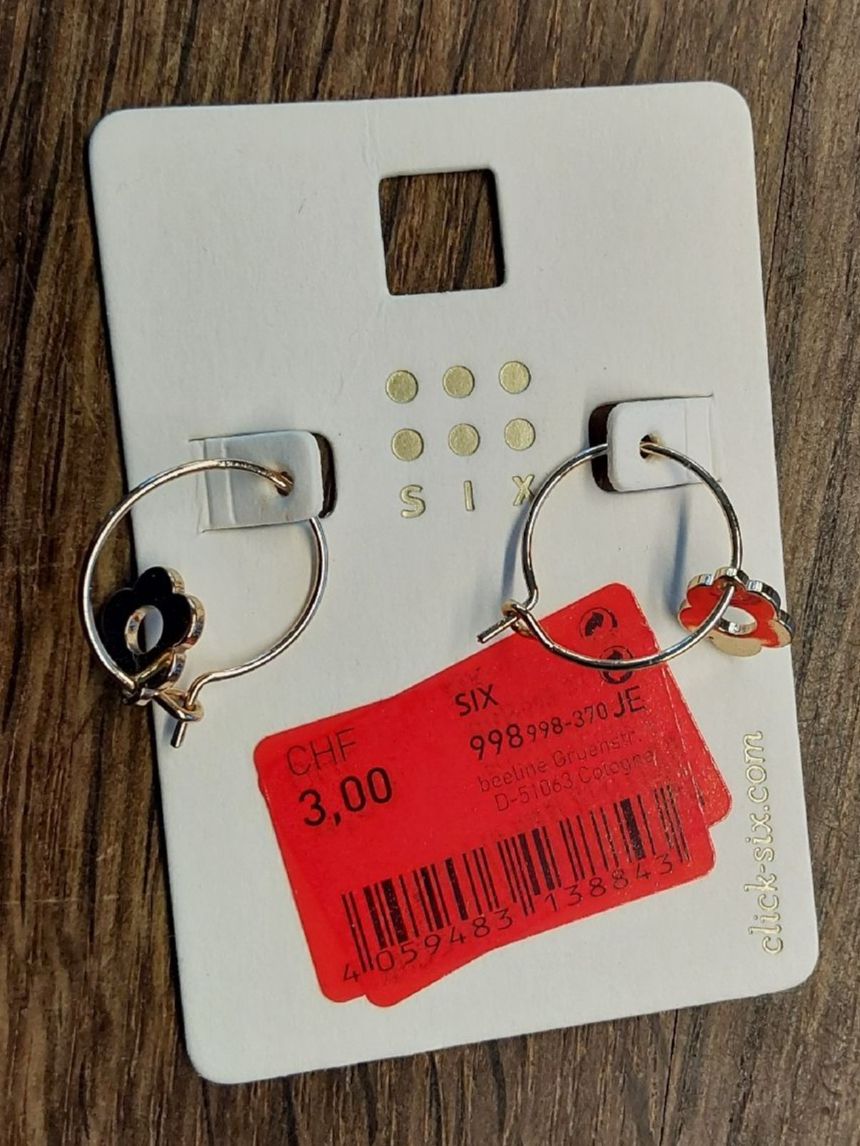 Ohrringe & -stecker: Ohrringe six neu – Neu und originalverpackt aus Köniz von scopello12