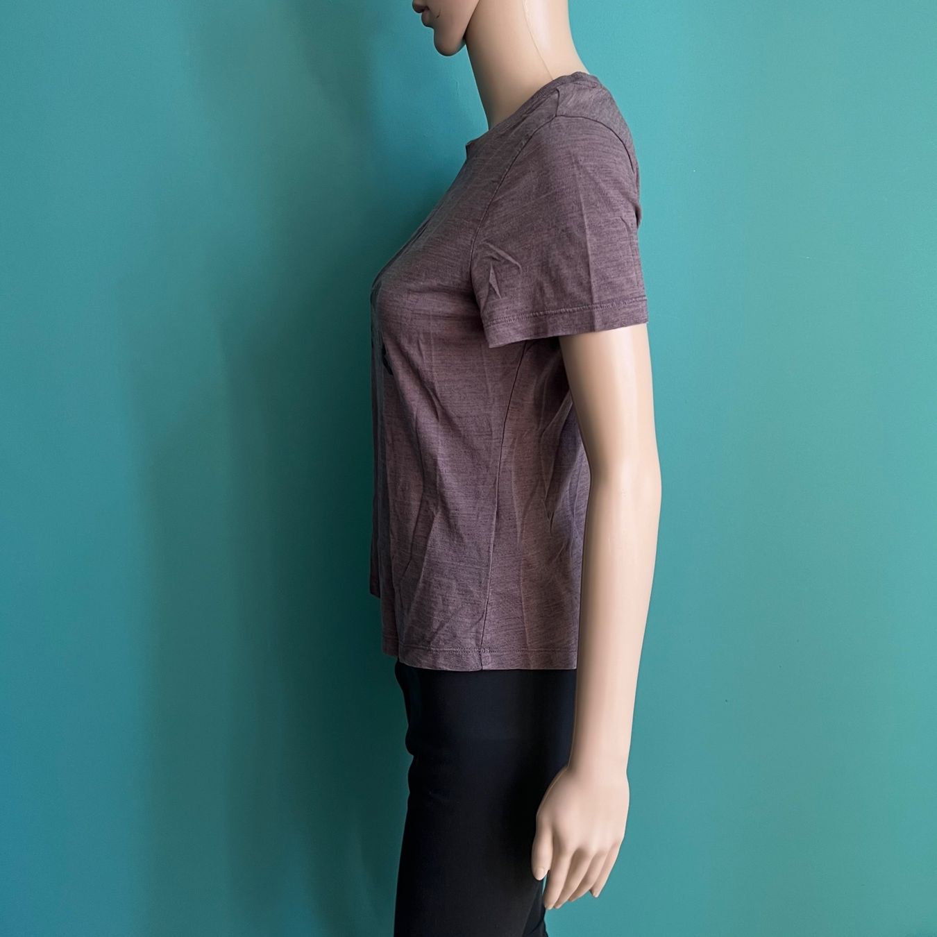 Reebok T-shirt: REEBOK T-Shirt – Usato da Zürich venduto da ClosetQueen 3