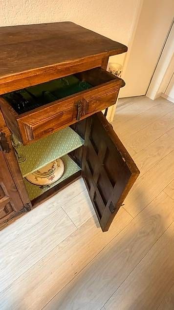 Credenze: Rustikales Buffet / Anrichte aus Nussbaumholz – Usato da Tenniken venduto da nin_96h5 3