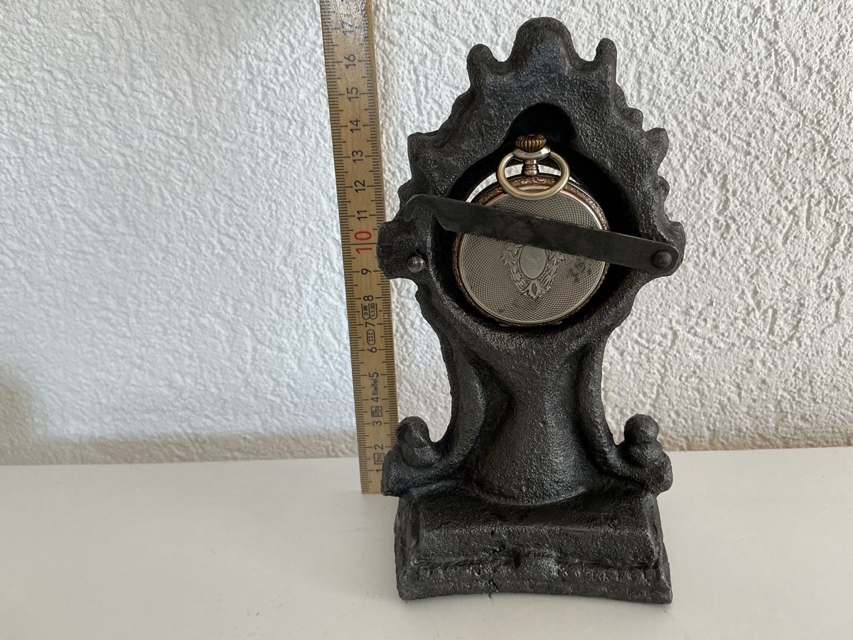 Altri accessori per orologi: Antike Uhr Ständer Gusseisen  – Usato da Niederdorf venduto da Betonrose 2