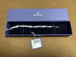 Swarovski Armband Blattmotiv mit Steinen neuwertig mit Box
