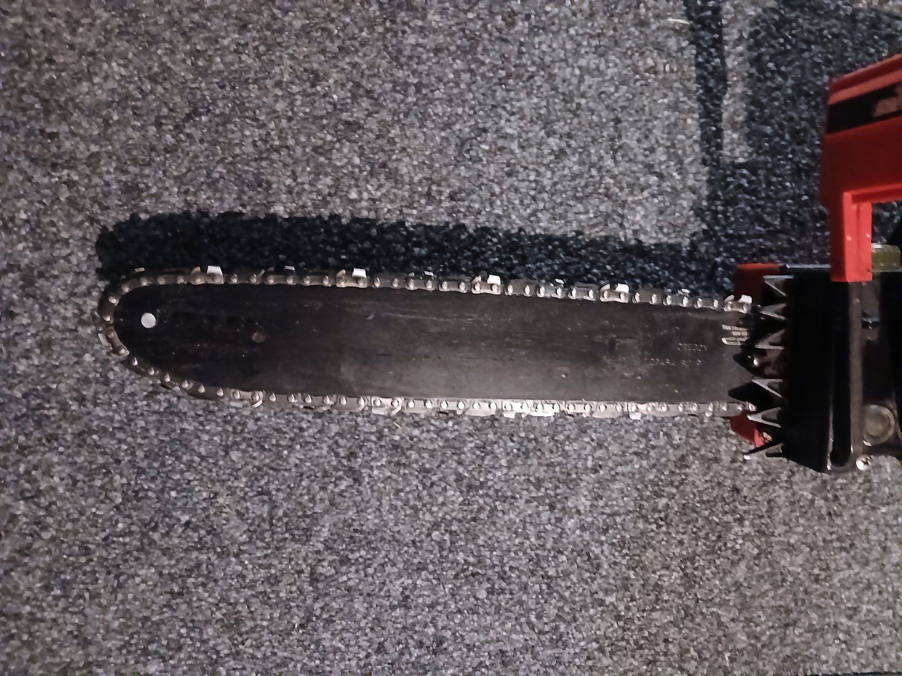 Seghe: Motorsäge rot schwarz – Usato da Flüh venduto da Snickerin 4