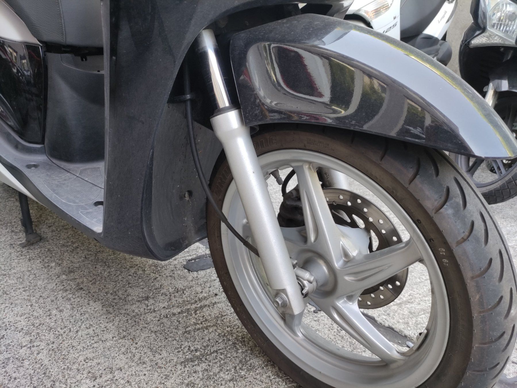 Honda Scooters: Honda SH 125 Roller Schwarz – Défectueux à Männedorf par rbollier 8