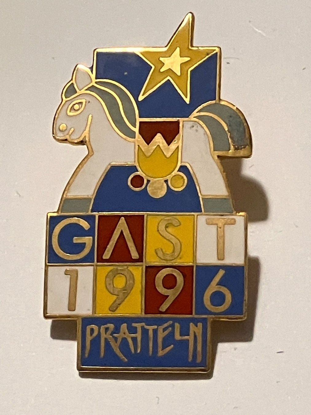 Plaketten & Abzeichen: 1 Pin Gast Pratteln 1996 – Gebraucht aus Basel von djwwpp