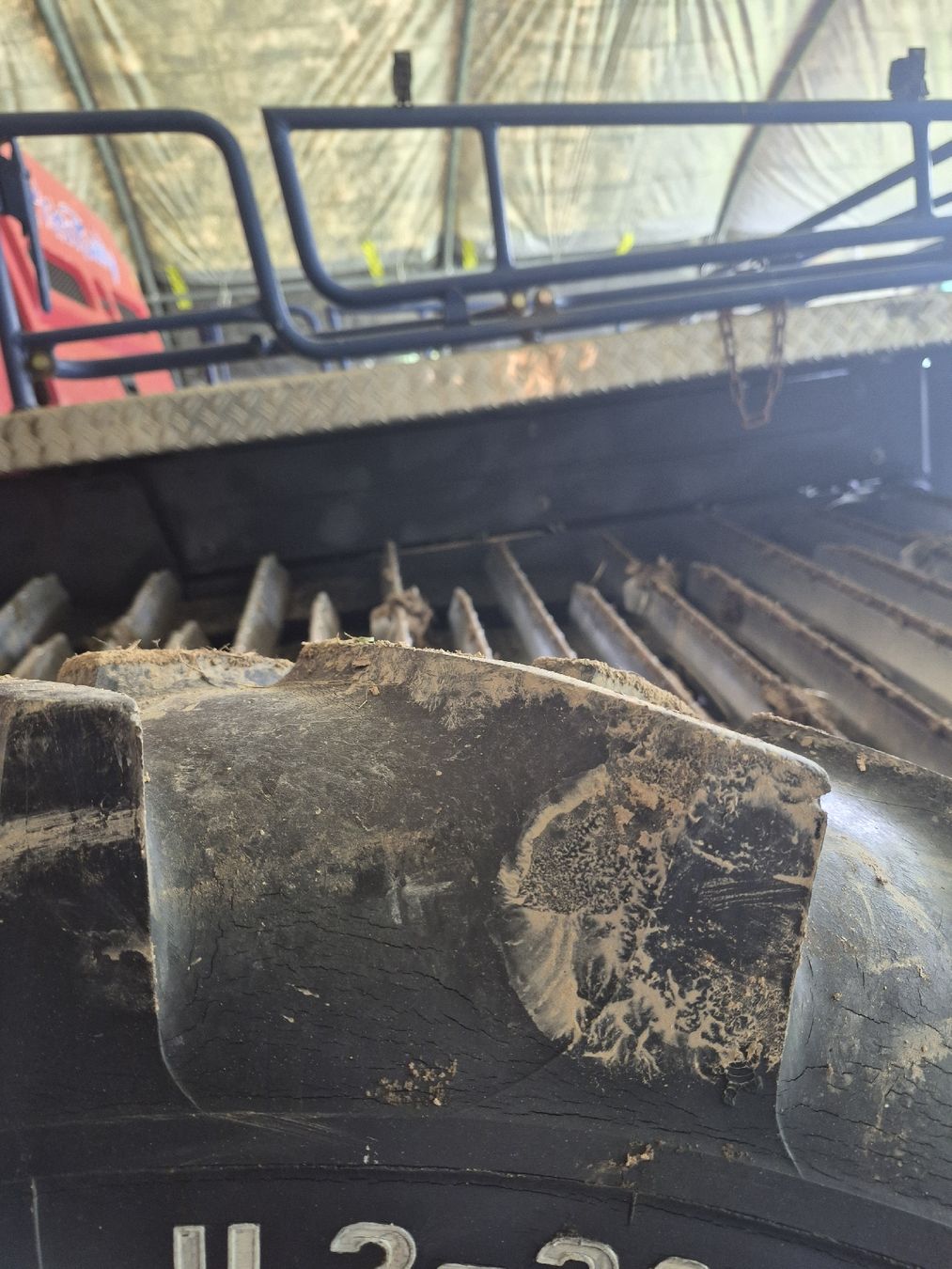 Michelin Pneumatici & Ruote complete: Roues de tracteur 11.2 R28 – Usato da Cortaillod venduto da all_m8nh 3