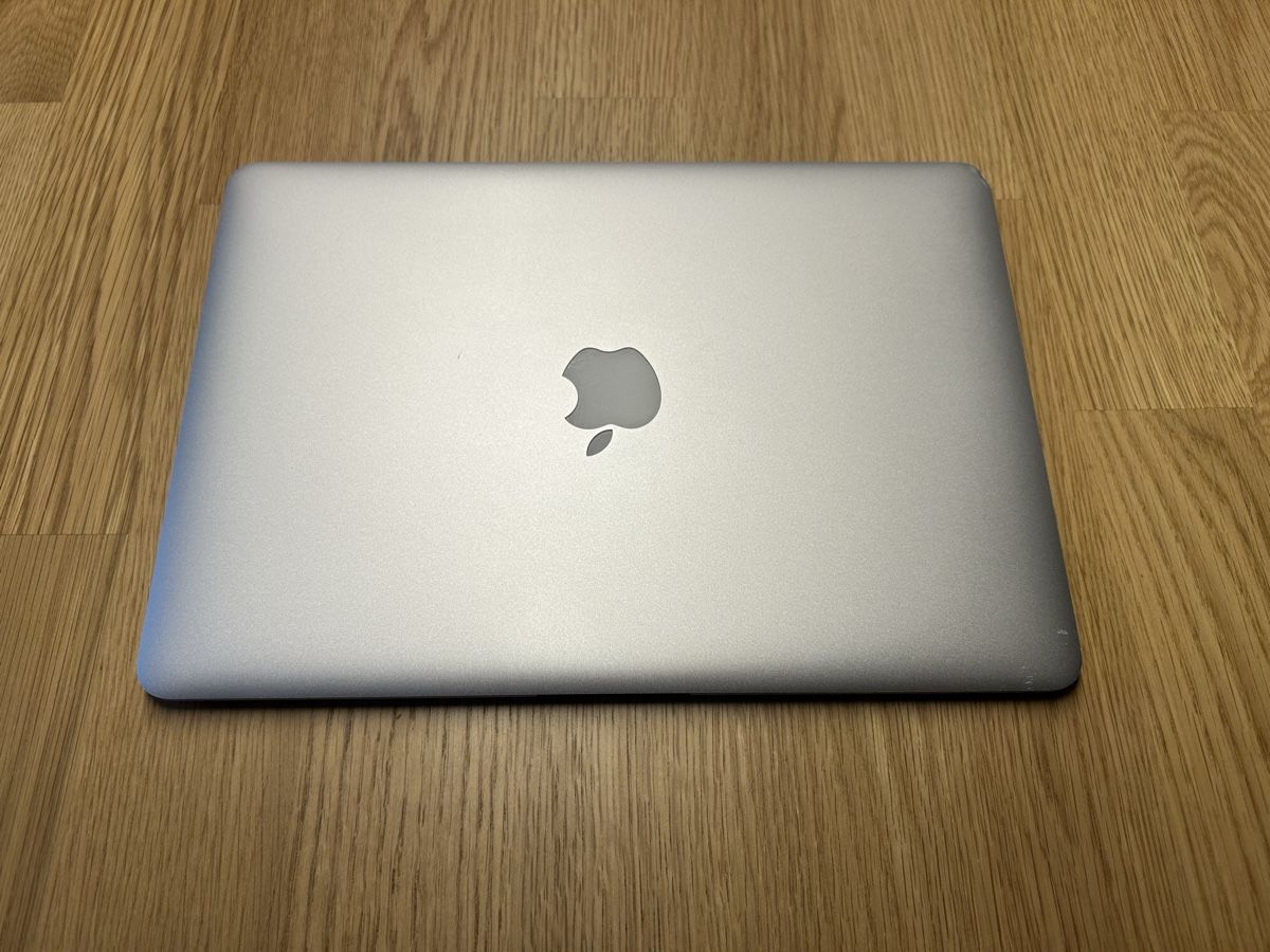 Apple Notebook: MacBook Air 13" (2015)  – Usato da Gland venduto da Helderap 1