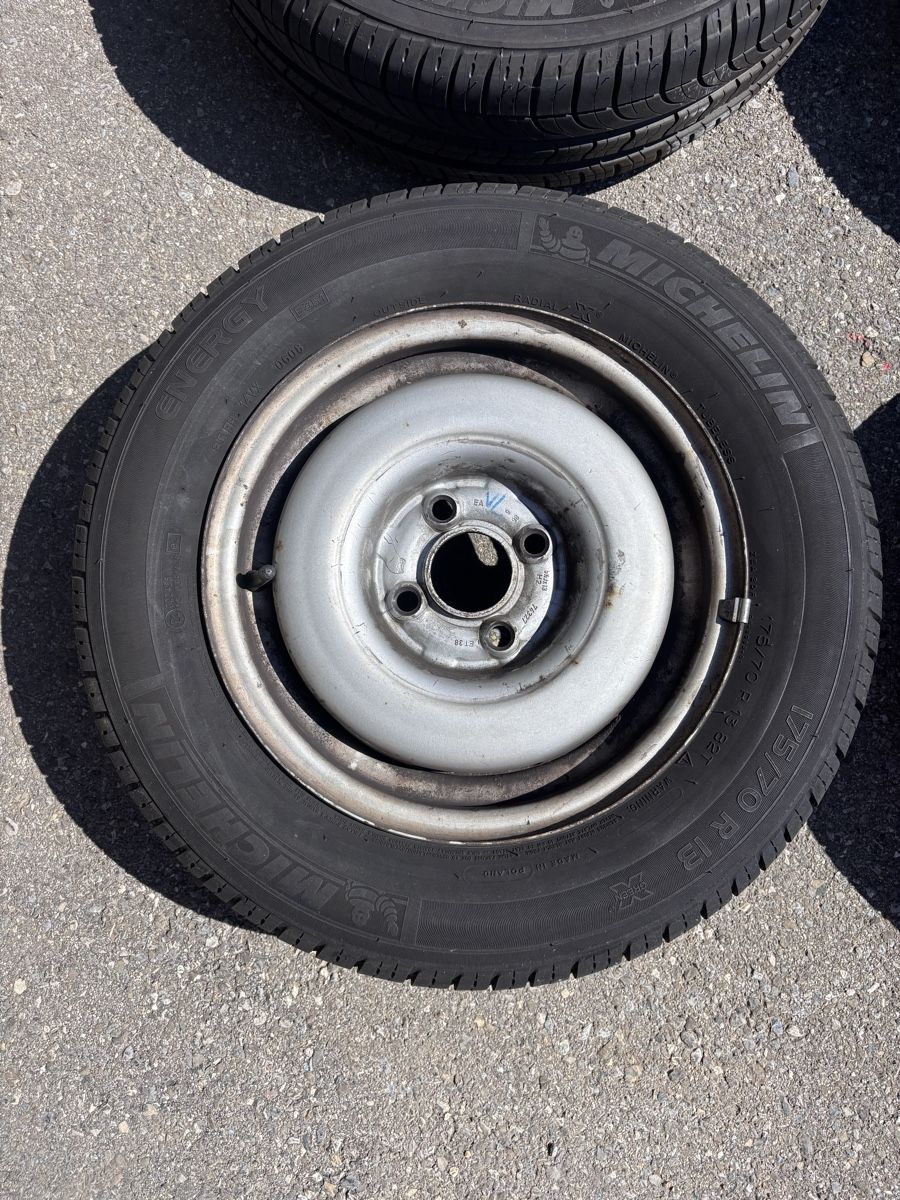 Volkswagen Pneumatici & Ruote complete: Räder von VW Golf 2 – Usato da Montlingen venduto da ste_prb9 2