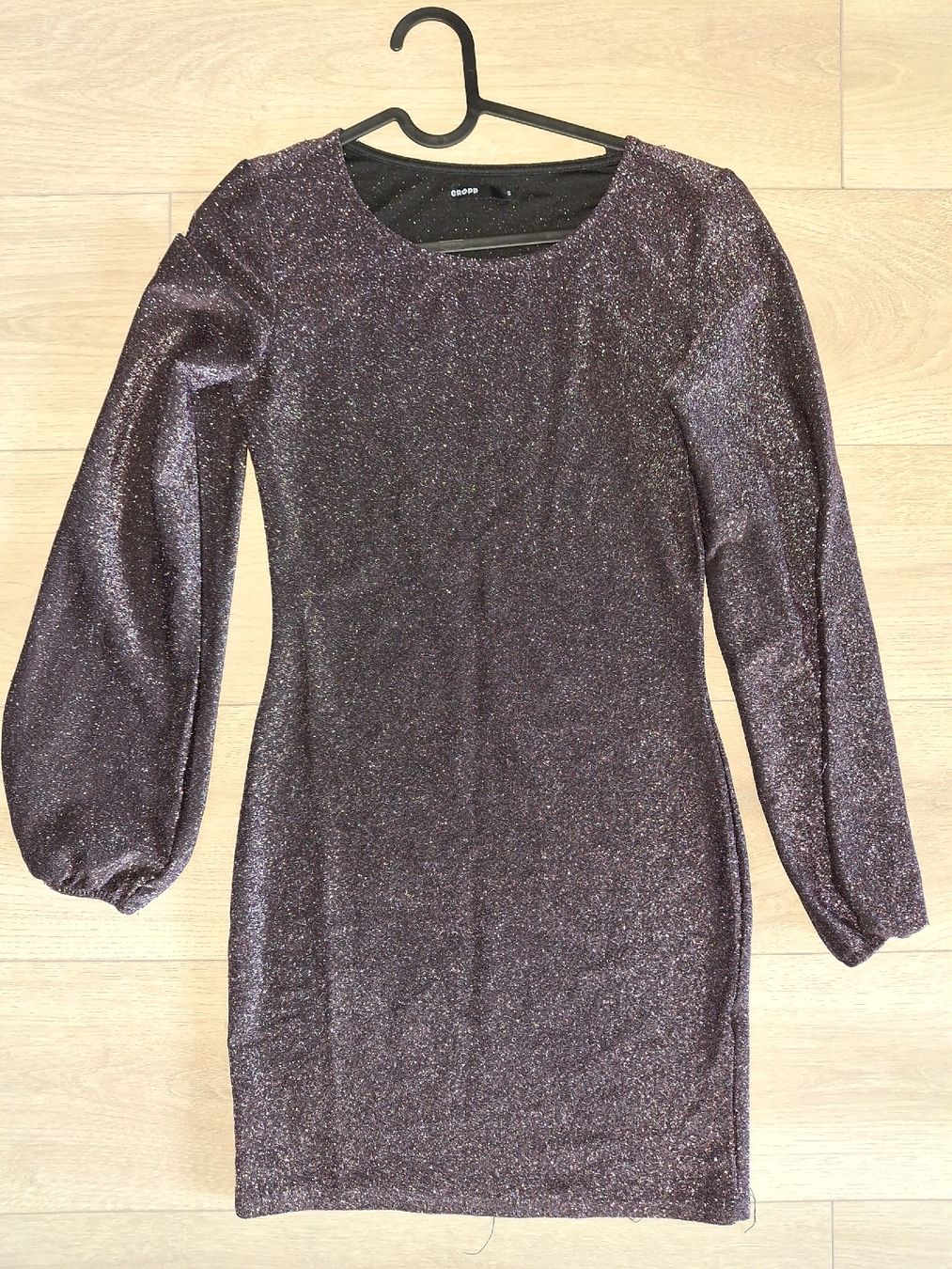 Robes: Robe rose paillettes – D'occasion à Ecublens FR par kla_th5j 1