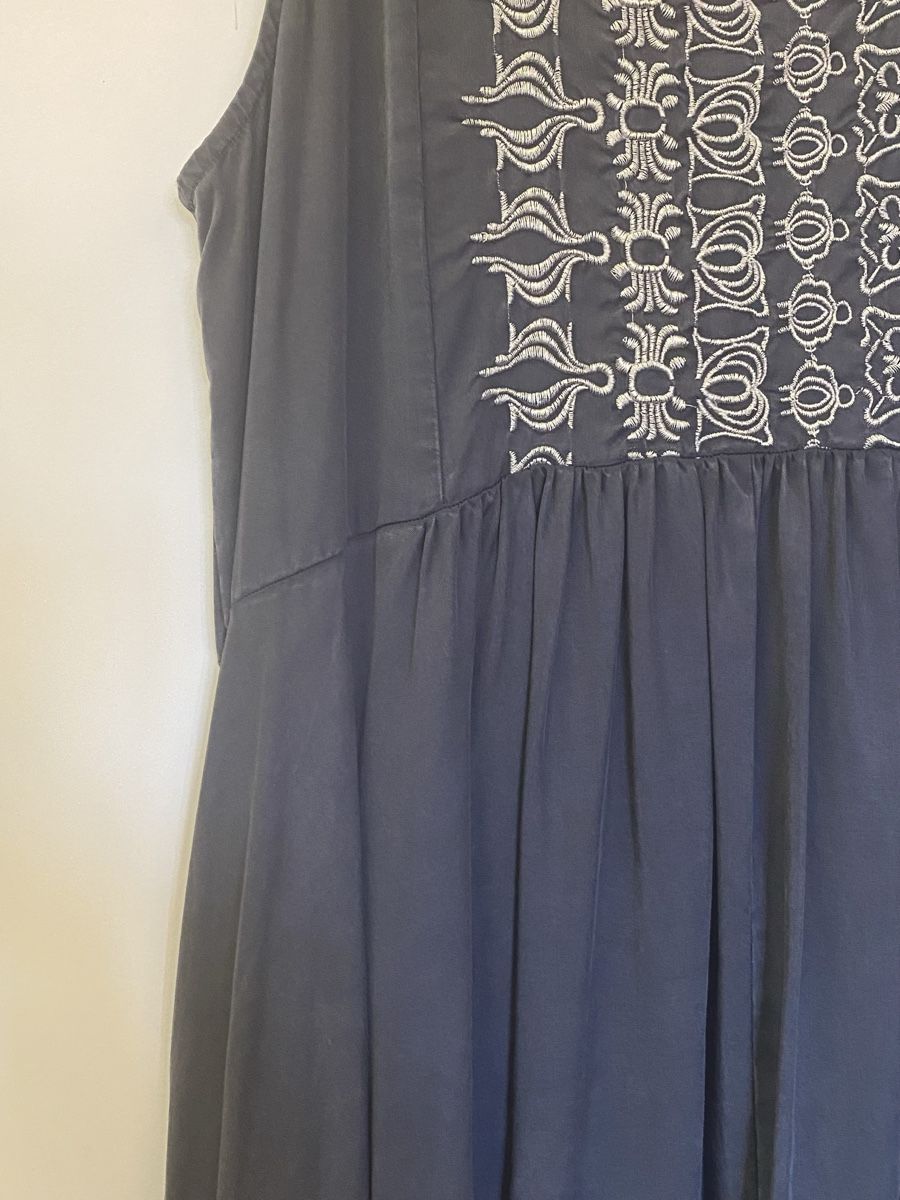 Vestiti: PRIVATSACHEN MAXIKLEID DUNKELGRAU/BLAU 44 – Usato da Büron venduto da Coerner 3