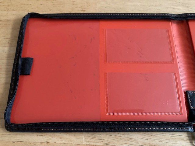 Altro in  Abbigliamento & Accessori: Harley Davidson Leder-Aktenmäppchen mit Pin und Hog-Patch – Nuovo (secondo la descrizione) da Affoltern am Albis venduto da rollotomasi 4