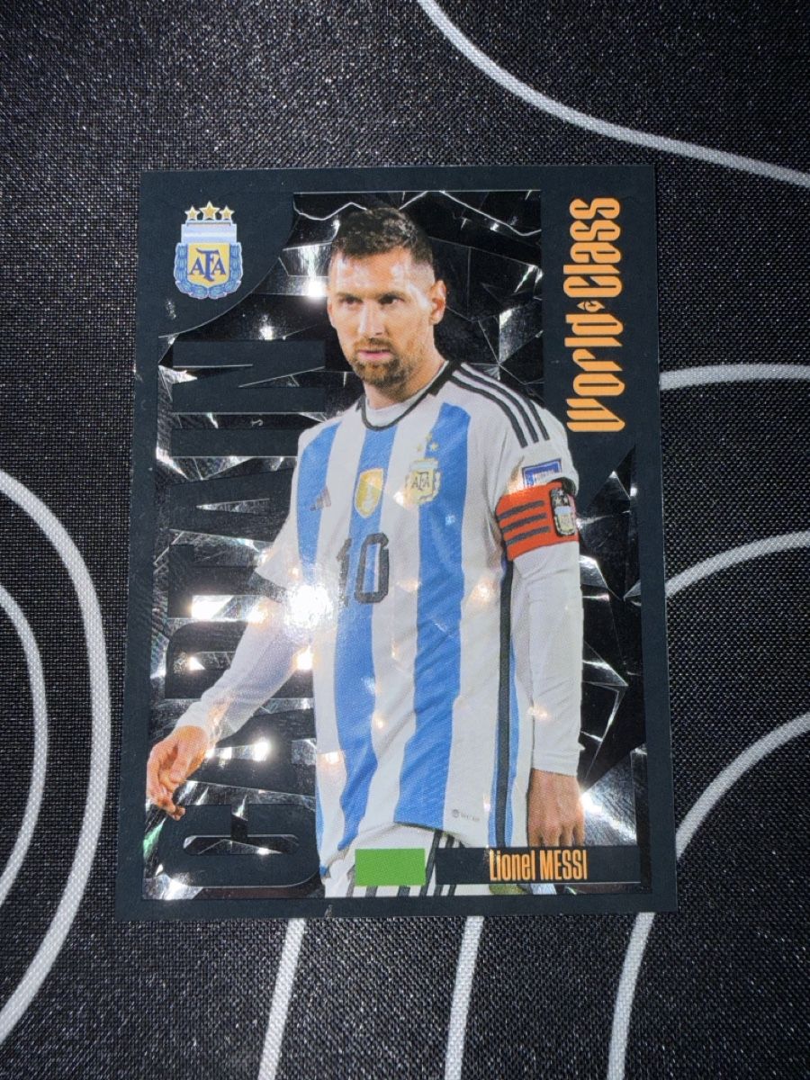Panini Carte collezionabili: Messi Panini World Class 2024 Captain Sticker – Nuovo (secondo la descrizione) da Bätterkinden venduto da Cecca8