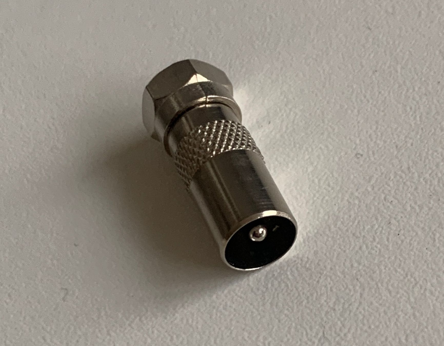 Hama Unità & Adattatore: HAMA Adapter Fplug<>Coax – Nuovo e nell'imballaggio originale da Zürich venduto da Be_Ja 1