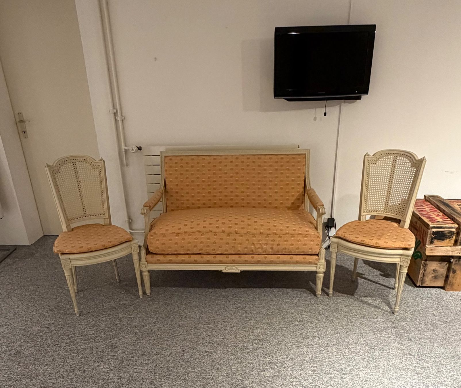 Divani: Ensemble divan et 2 chaises – Usato da Genève venduto da flocon06