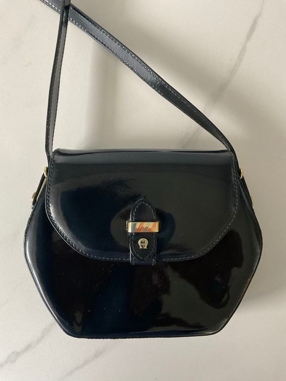 Aigner Sacs femmes: Aigner Ledertasche Schwarz – D'occasion à Basel par abo_7yys