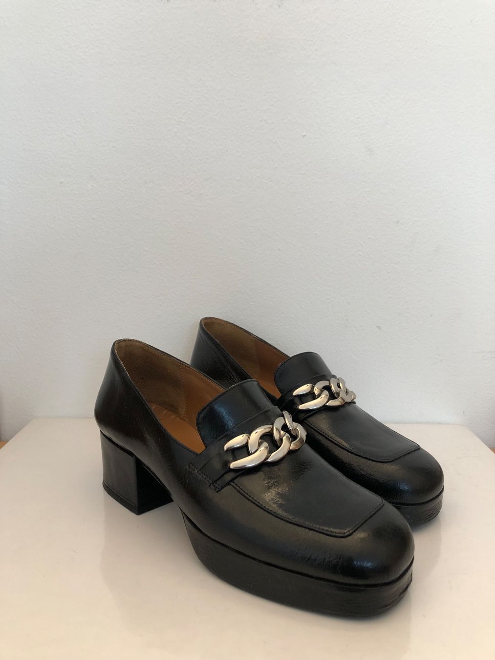 Jonak Scarpe da donna: Mocassins à talon en cuir Jonak – Usato da Lausanne venduto da emm_sc77