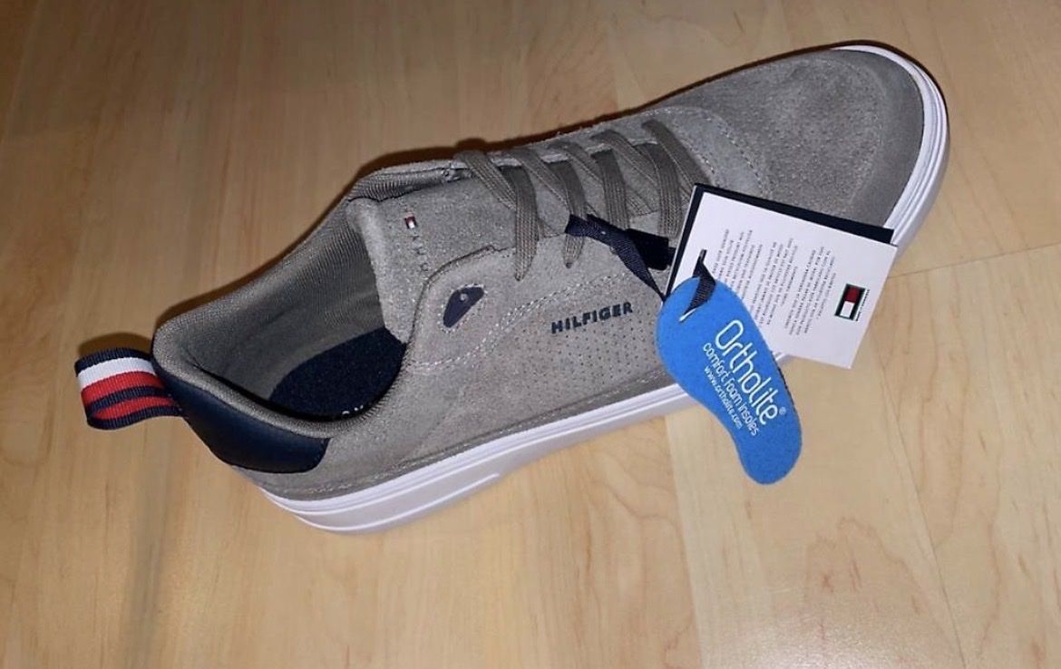 Tommy Hilfiger Scarpe da uomo: HILFIGER Schuhe Grau Gr. 43 – Usato da Hitzkirch venduto da DM_7 1