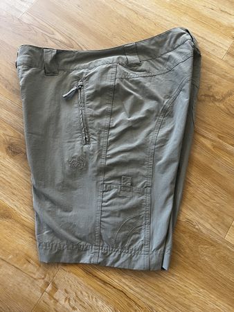 The North Face Wander Short Damen Gr. 12, khaki, top Zustand