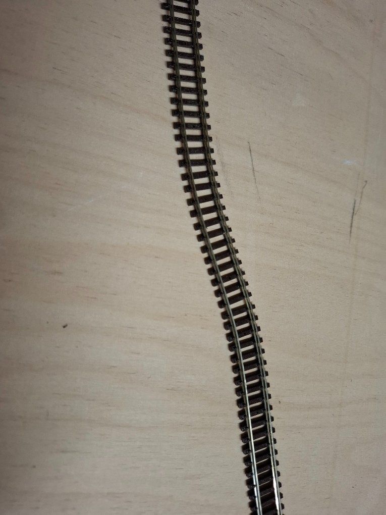 Fleischmann Modellini di ferrovie: Flex-Gleis 22200 Fleischmann N 730 mm – Nuovo (secondo la descrizione) da Henau venduto da fag_lzx9