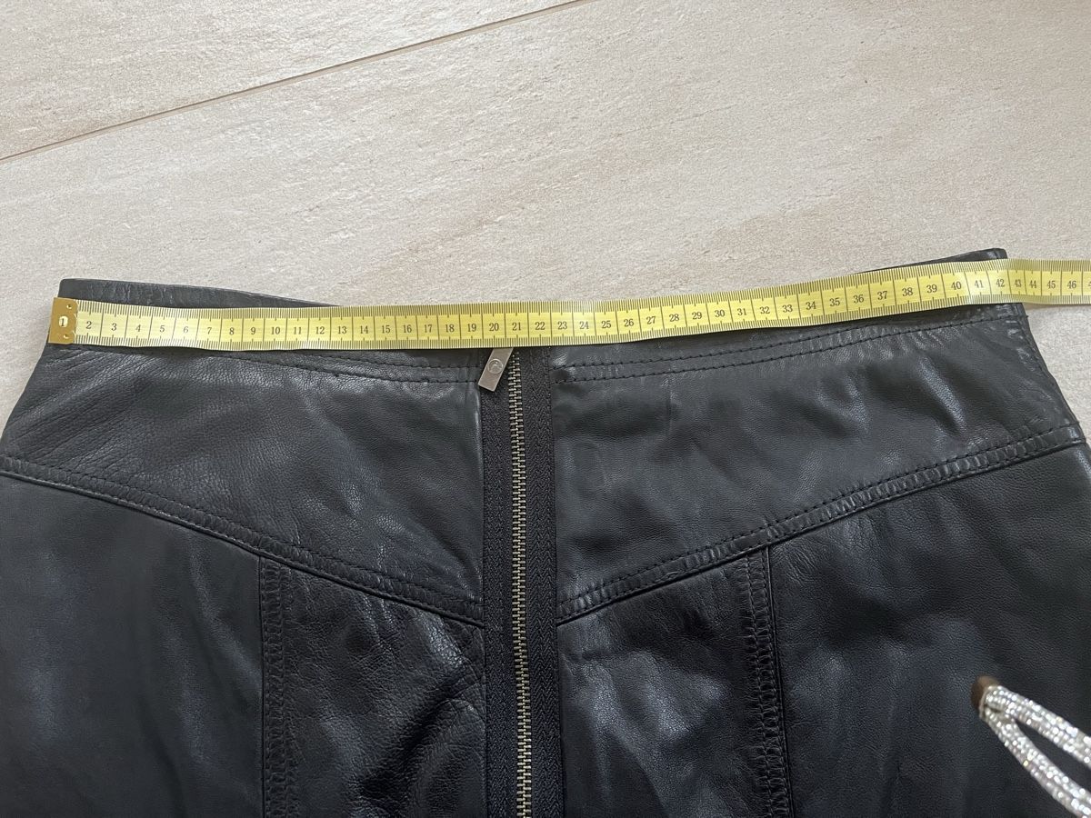 Röcke: Jupe en cuir véritable noire taille L – Neu (gemäss Beschreibung) aus St-Sulpice VD von Twin5 1