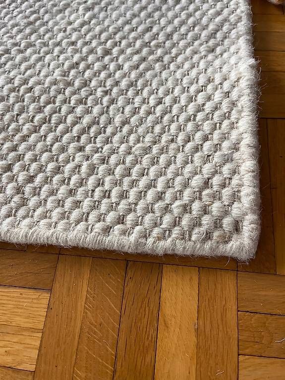 Tappeti: Teppich 100% Schurwolle weiss / beige – Usato da zürich venduto da Efi01