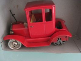 VOITURE SCHUCO MATERIEL DE BRlCOLAGE