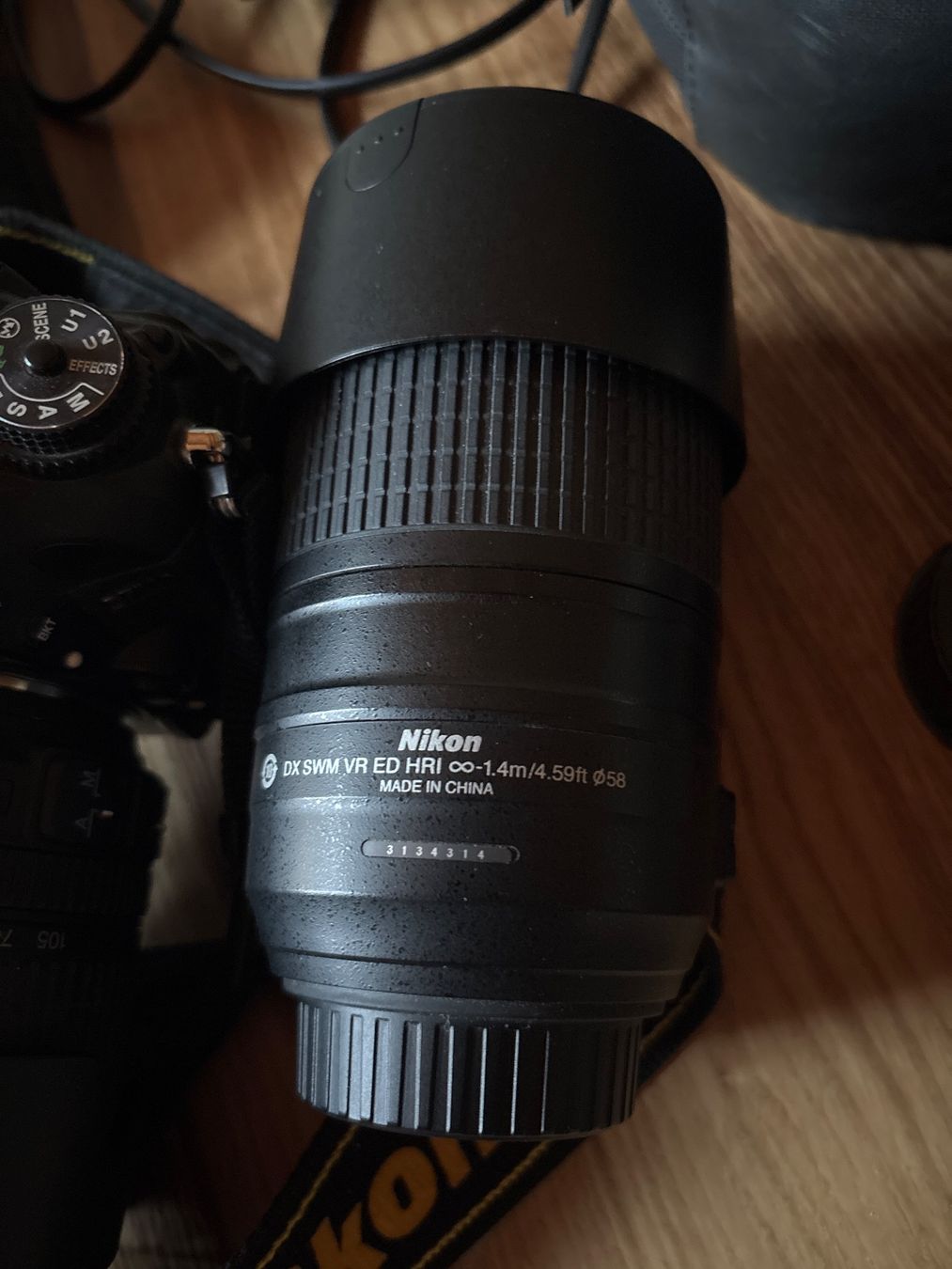Nikon Fotocamera: Nikon D7100 Spiegelreflexkamera mit 2 Objektiven – Usato da Gerlafingen venduto da mar_8zpj 1