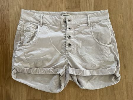 Kurze Hose, leicht, M