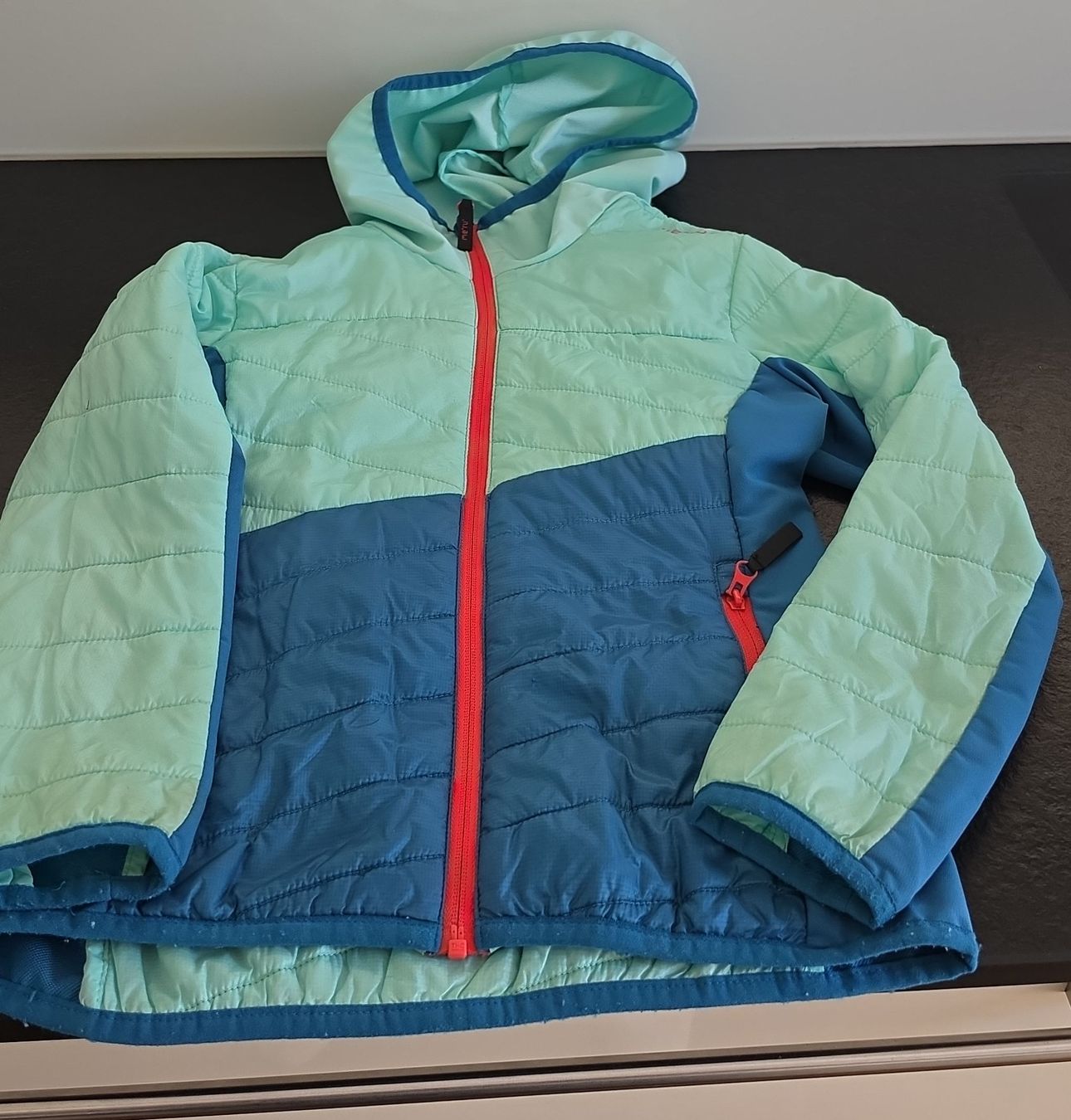 Jacken & Mäntel: CMP Kinderjacke gesteppt mehrfarbig 128 – Gebraucht aus Buchs AG von LogoParts