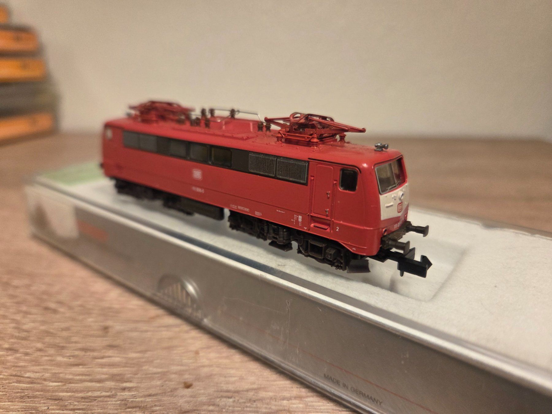 Fleischmann Modellini di ferrovie: Fleischmann N FMZ 67349 E-Lok BR 111 DB Digital – Usato da St-Aubin-Sauges venduto da Lo_Go 3