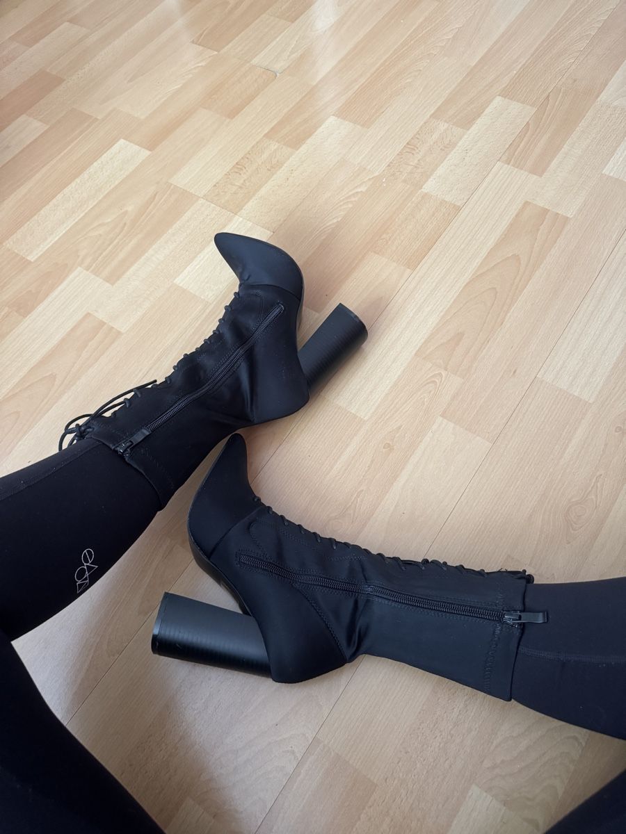 Scarpe da donna: Neu Schnürstifeletten Gr. 38 – Nuovo (secondo la descrizione) da Dübendorf venduto da RPU97