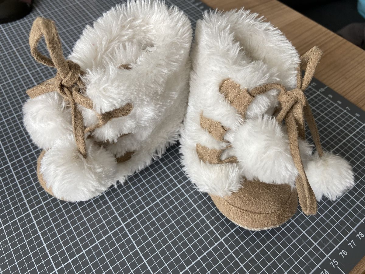 Scarpe per ragazzi: Baby Winterstiefel 6-12 Monate – Nuovo (secondo la descrizione) da Mönchaltorf venduto da Angel789 3
