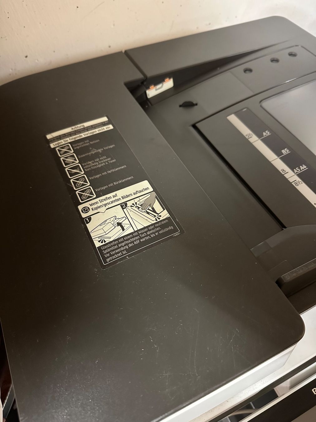 Ricoh Stampanti: RICOH MP C3003 Farb-Multifunktionsdrucker – Usato da Dübendorf venduto da liism 3