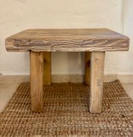 Grosser Alter Asiatischer Hocker