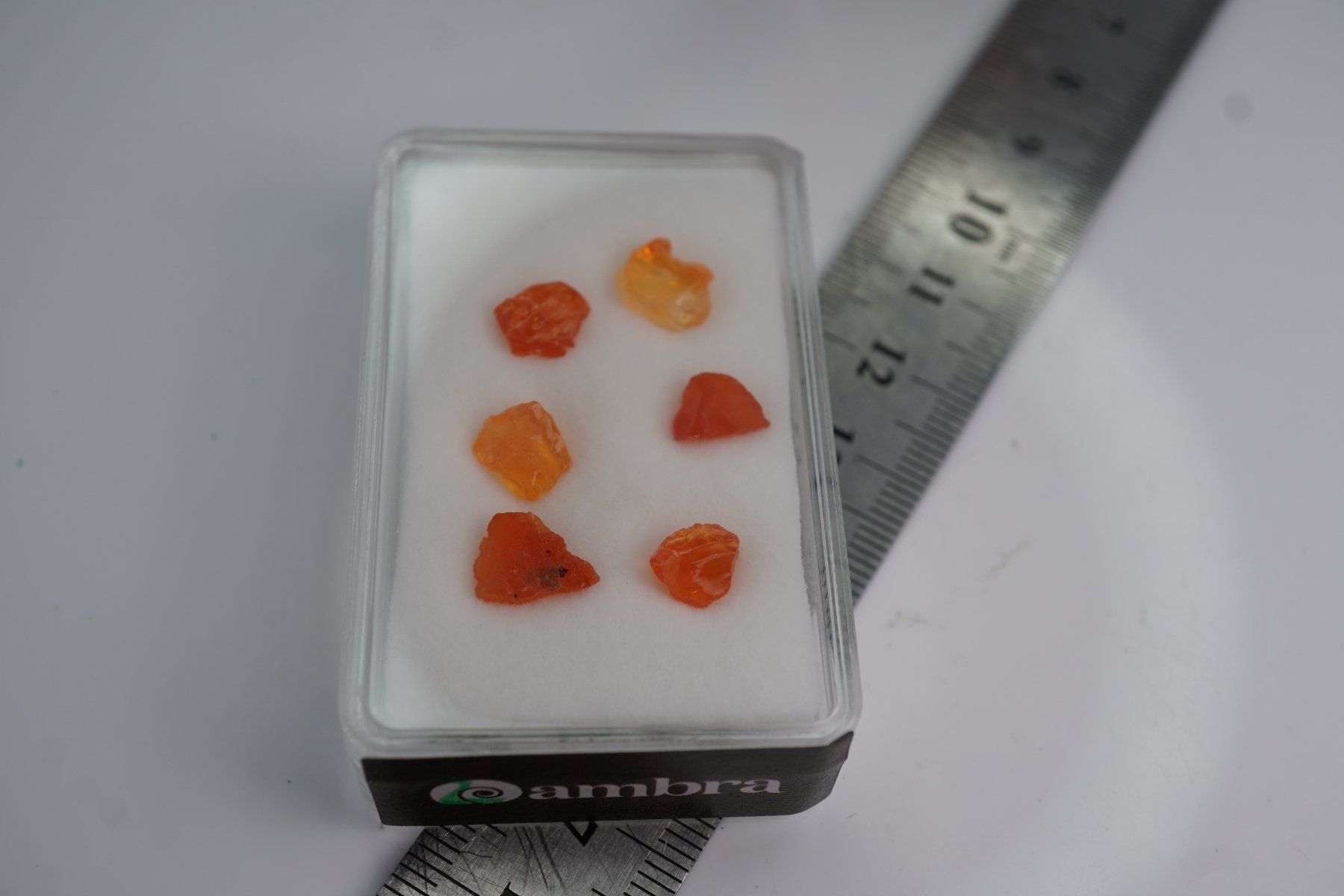 Minerali & Pietre curative: Feuer opal Mexico  Roh       im Böxli no2 – Nuovo e nell'imballaggio originale da Eschenbach SG venduto da topstone 2