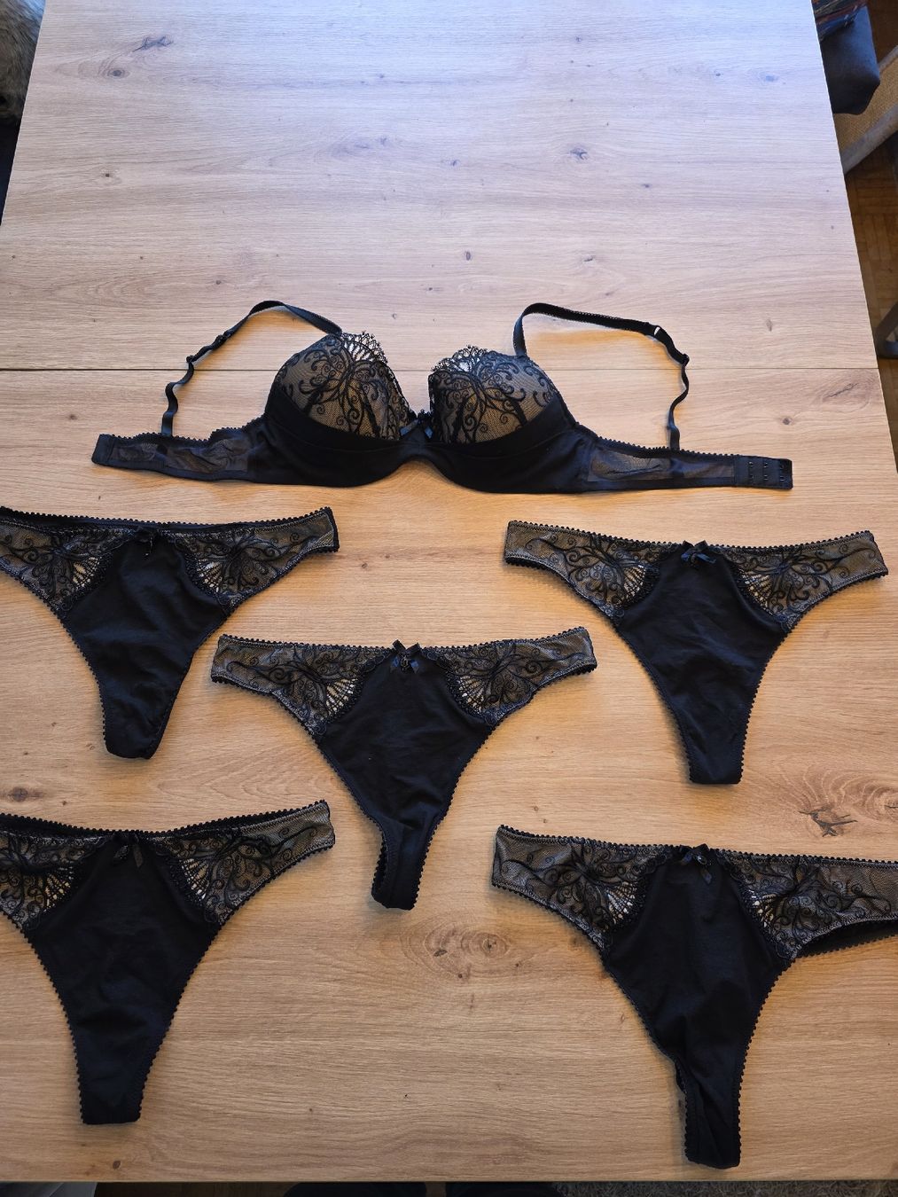 Beldona Altra biancheria intima: Beldona Set Schwarz, Grösse 38 B, Neu – Nuovo (secondo la descrizione) da Wädenswil venduto da Gabinomi