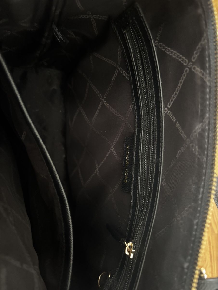 Michael Kors Taschen für Damen: Michael Kors Tasche Schwarz  – Gebraucht aus Volketswil von akzisnarf 4