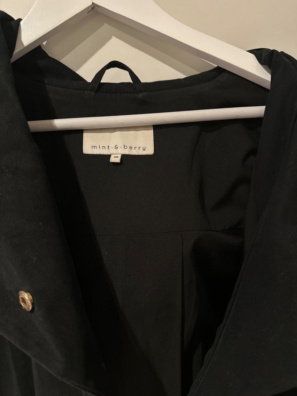 Mint & Berry Cappotti: Mint & Berry Mantel, schwarz, Grösse 36/S – Usato da Zürich venduto da cfh_cg22 2