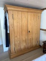 antiker HOLZSCHRANK / SCHRANK